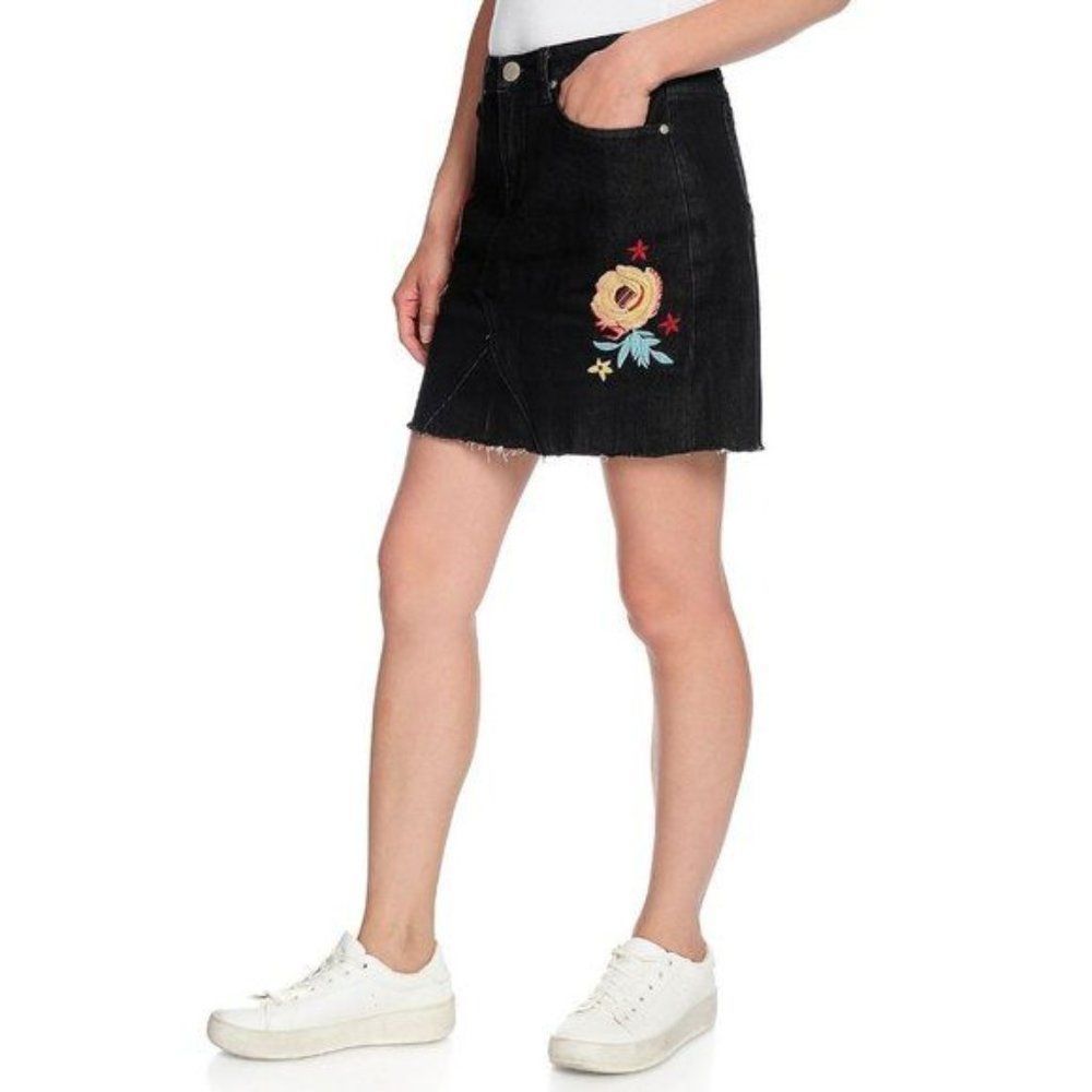 Black 5 Pocket Mini Denim Skirt with Embroidery Detailing - Picture 2 of 5